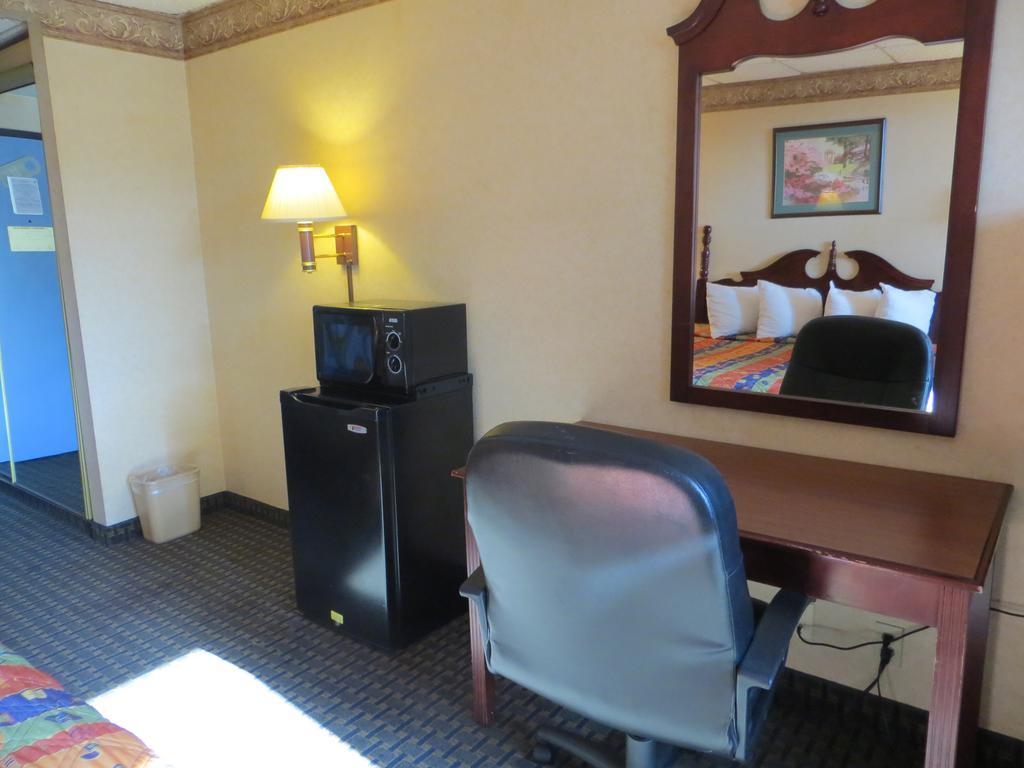 Eurotel Inn Maitland Extérieur photo
